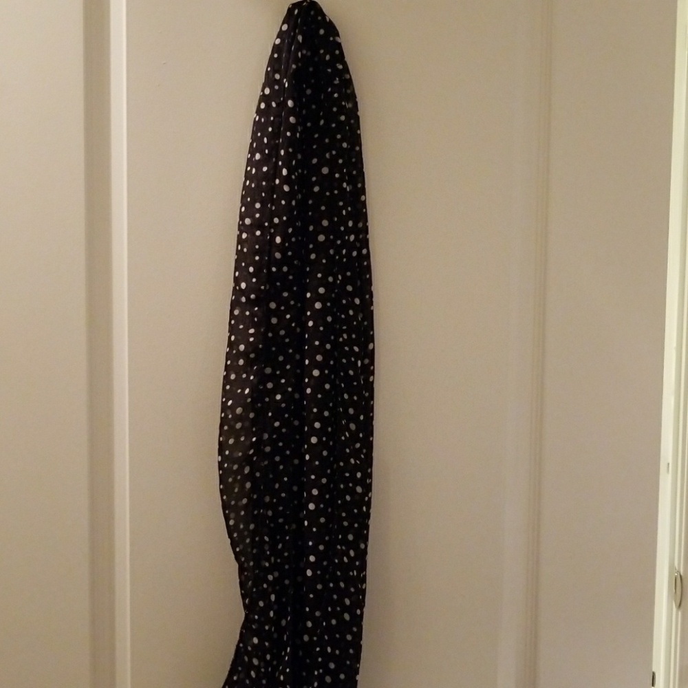 NEVER WORN Polka Dot Scarf